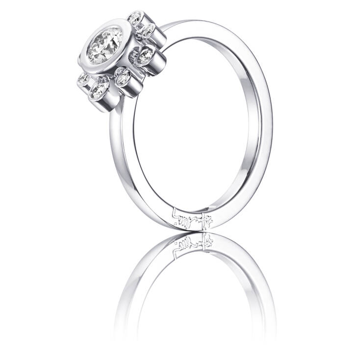 Sweet Hearts Crown 0.30 ct diamant Ring Witgoud in de groep Ringen / Witgouden ringen bij SCANDINAVIAN JEWELRY DESIGN (13-102-01161)