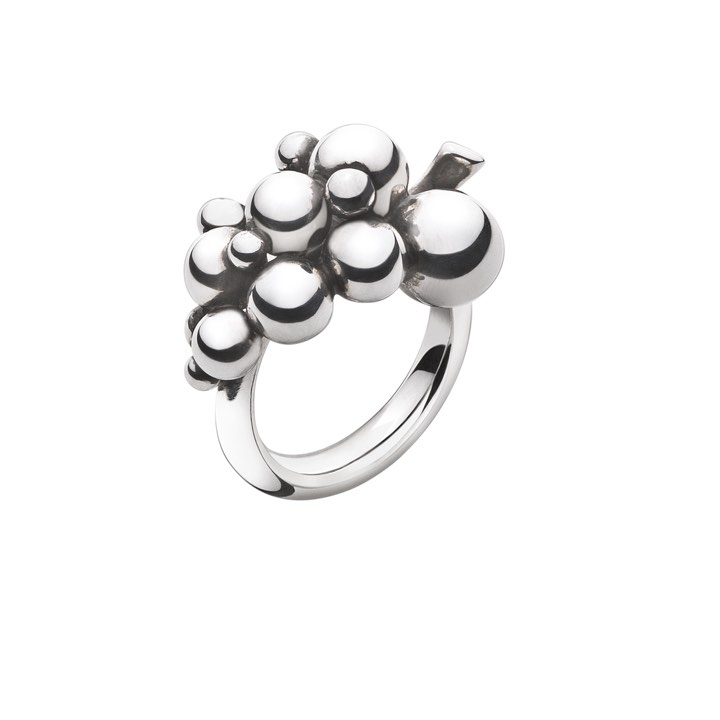 MOONLIGHT GRAPES SMALL Ring Zilver in de groep Ringen / Zilveren ringen bij SCANDINAVIAN JEWELRY DESIGN (20000333)