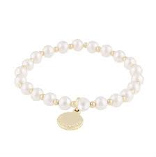 Lydia small pearl M/L in de groep Armbanden / Gouden armbanden bij SCANDINAVIAN JEWELRY DESIGN (1292-3200-362-ML)