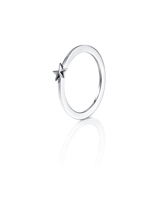 Micro catch a falling star in de groep Ringen / Zilveren ringen bij SCANDINAVIAN JEWELRY DESIGN (13-100-02263)