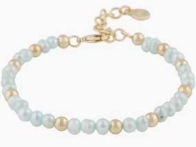 Julie small brace Gold light blue in de groep Armbanden / Gouden armbanden bij SCANDINAVIAN JEWELRY DESIGN (1311-3200-378)