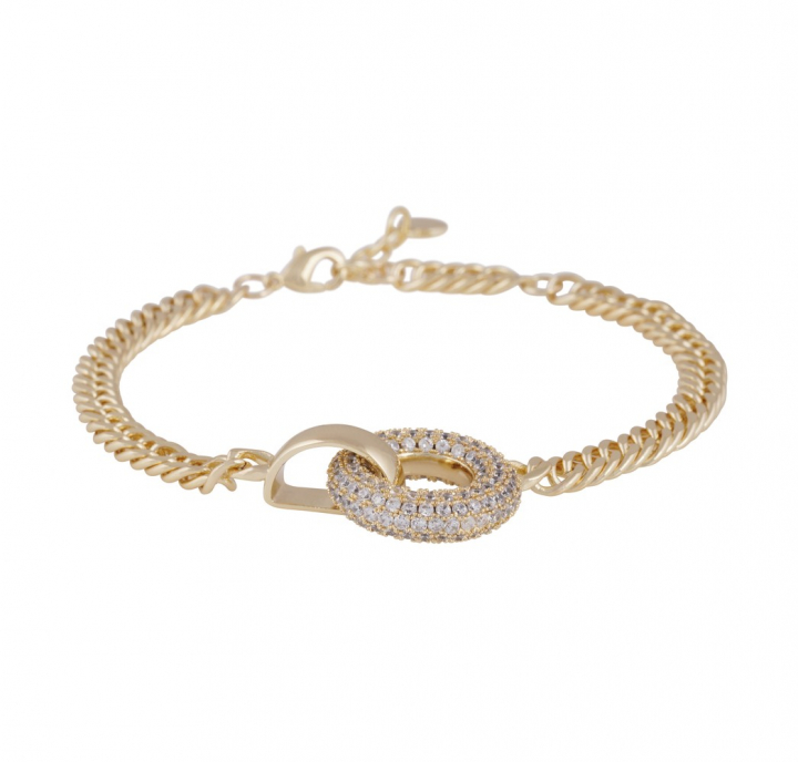 Liz big double ring crystal brace gold in de groep Armbanden / Gouden armbanden bij SCANDINAVIAN JEWELRY DESIGN (1359-3100-251)