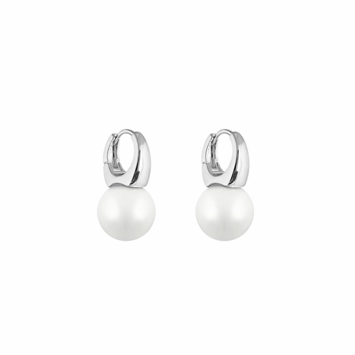 Jackie short Earrings Silver in de groep Oorbellen / Pareloorbellen bij SCANDINAVIAN JEWELRY DESIGN (1404-6600-010)