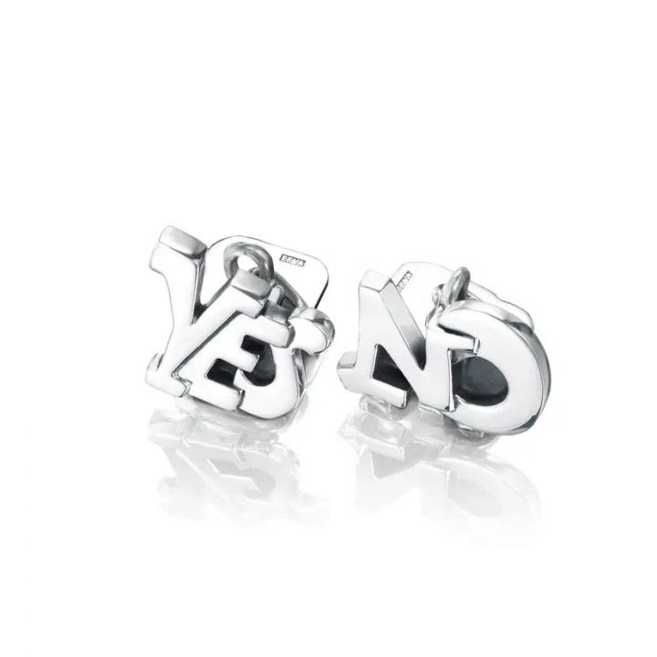 Yes/No Cufflinks Manschettknappar Zilver in de groep  bij SCANDINAVIAN JEWELRY DESIGN (15-100-00241-0000)