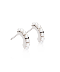 NT Pendant Pearl Curved 10 mm, White in de groep Oorbellen / Pareloorbellen bij SCANDINAVIAN JEWELRY DESIGN (15-12146-59)