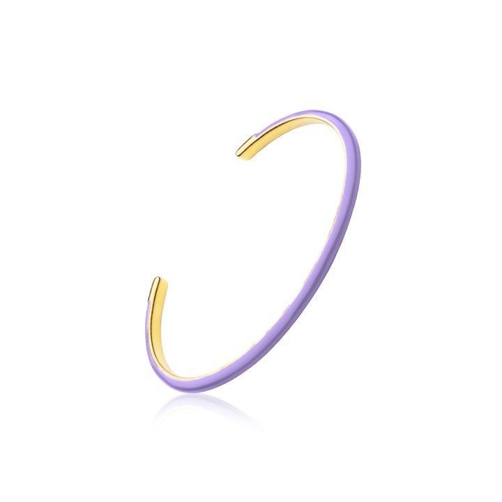 Enamel cuff purple (Goud) in de groep Armbanden / Bangles bij SCANDINAVIAN JEWELRY DESIGN (B2205GEPU-OS)