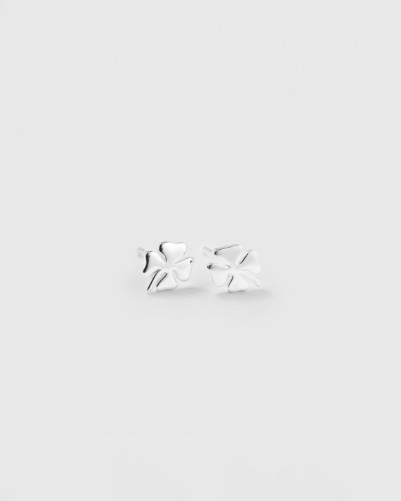 Bring Me Luck Stud Earrings Silver in de groep Oorbellen / Zilveren oorbellen bij SCANDINAVIAN JEWELRY DESIGN (ES1250)