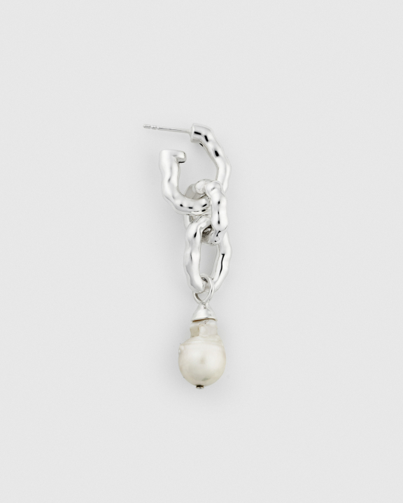 Mary Long Single Earring Silver in de groep Oorbellen / Pareloorbellen bij SCANDINAVIAN JEWELRY DESIGN (ES1273)