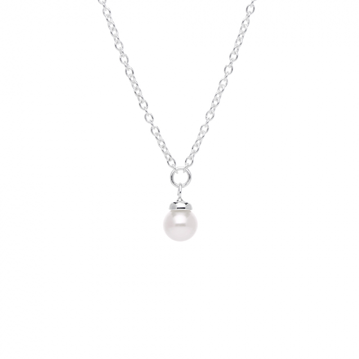 Petite Pearl single necklace silver in de groep Kettingen / Zilveren kettingen bij SCANDINAVIAN JEWELRY DESIGN (PPL-N12S451-S)