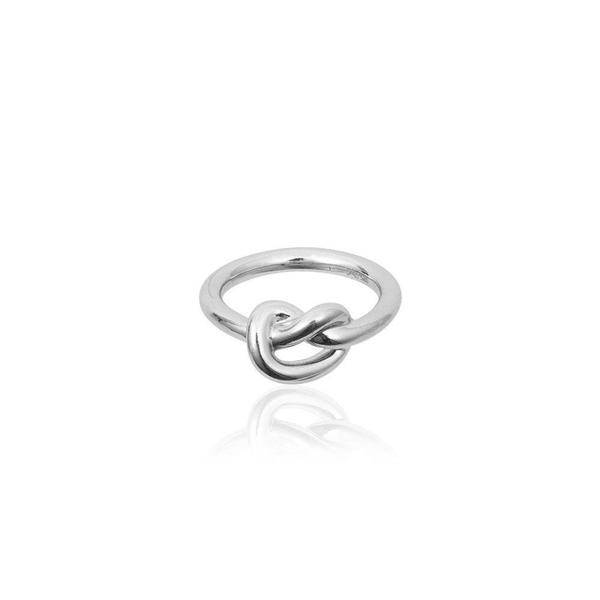 Knot Ring (Zilver) in de groep Ringen bij SCANDINAVIAN JEWELRY DESIGN (R1641RHS0)
