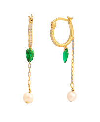 Remi Earrings Gold in de groep Oorbellen / Gouden oorbellen bij SCANDINAVIAN JEWELRY DESIGN (S08550G)