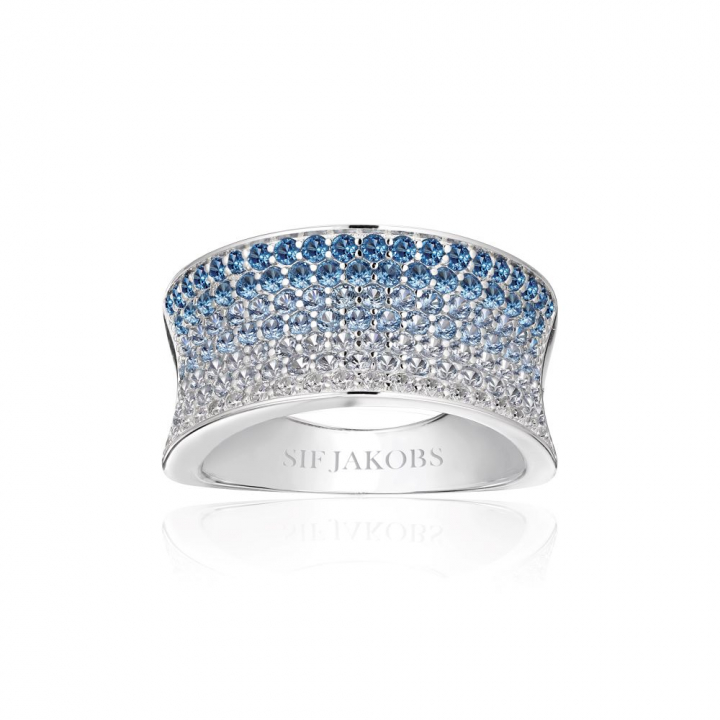 Feline Concavo - med zirkoner i blå och vit gradient Ring in de groep Ringen / Zilveren ringen bij SCANDINAVIAN JEWELRY DESIGN (SJ-R2393-GBL)