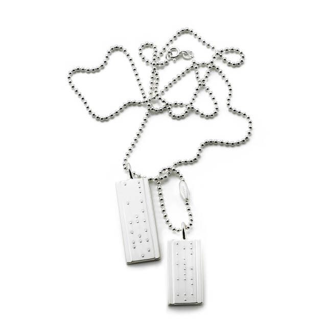 Make Love Not War Tags Hanger Zilver