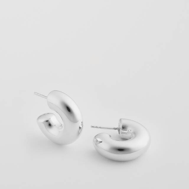 Bolded Little Sis Hoops Zilver