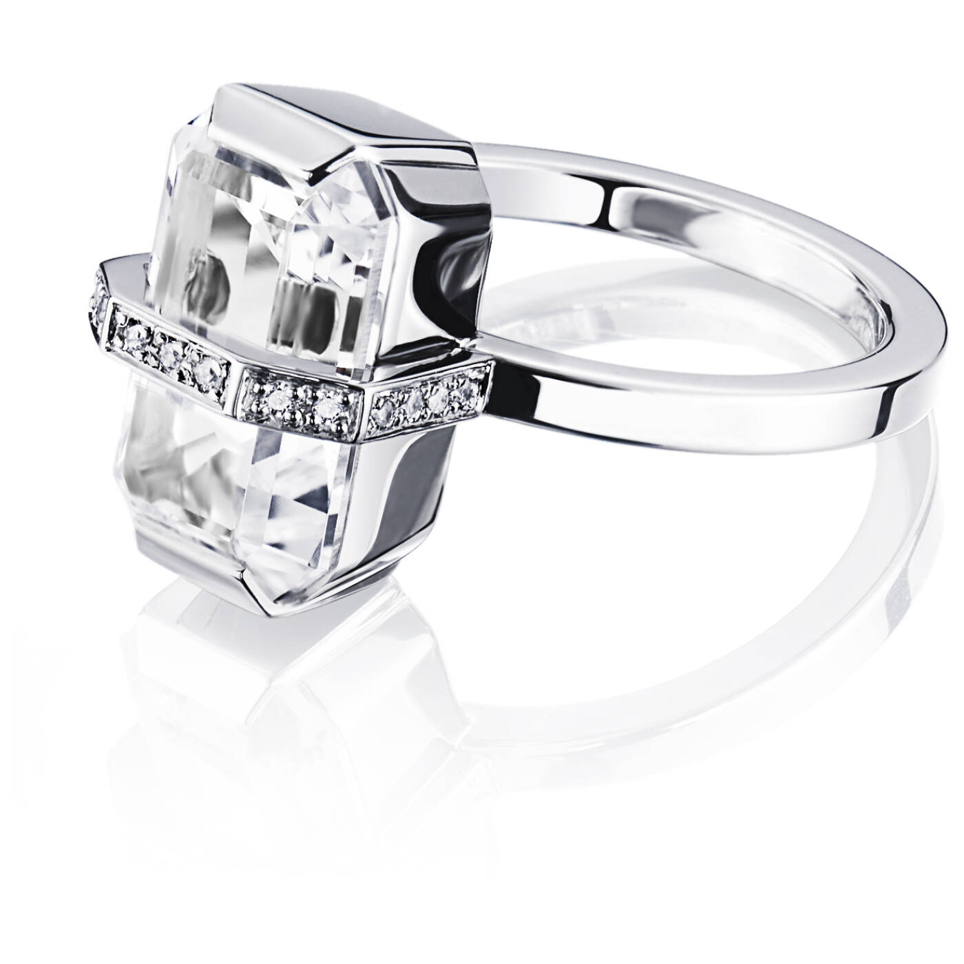 Little Bend Over - Crystal Quartz Ring Witgoud