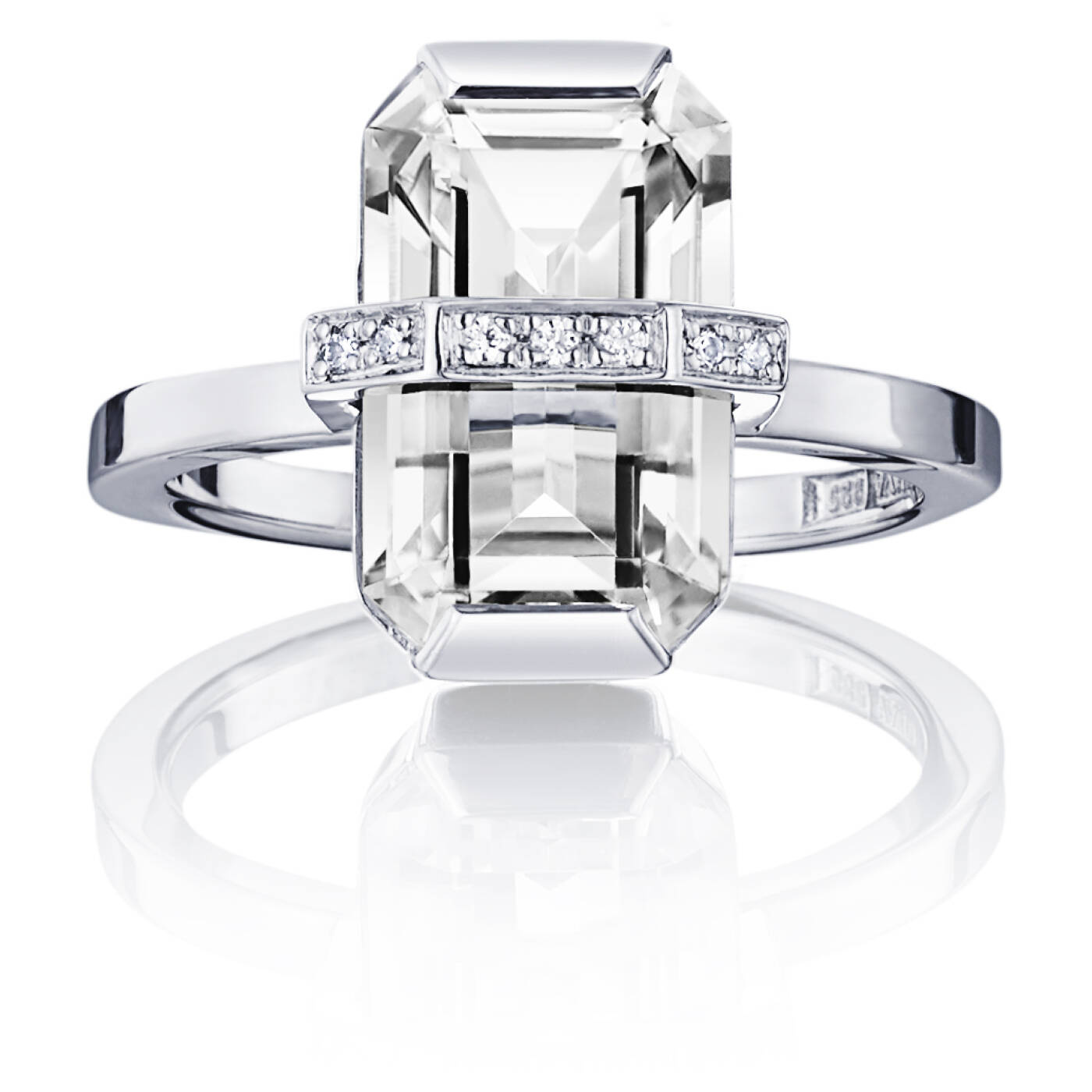 Little Bend Over - Crystal Quartz Ring Witgoud