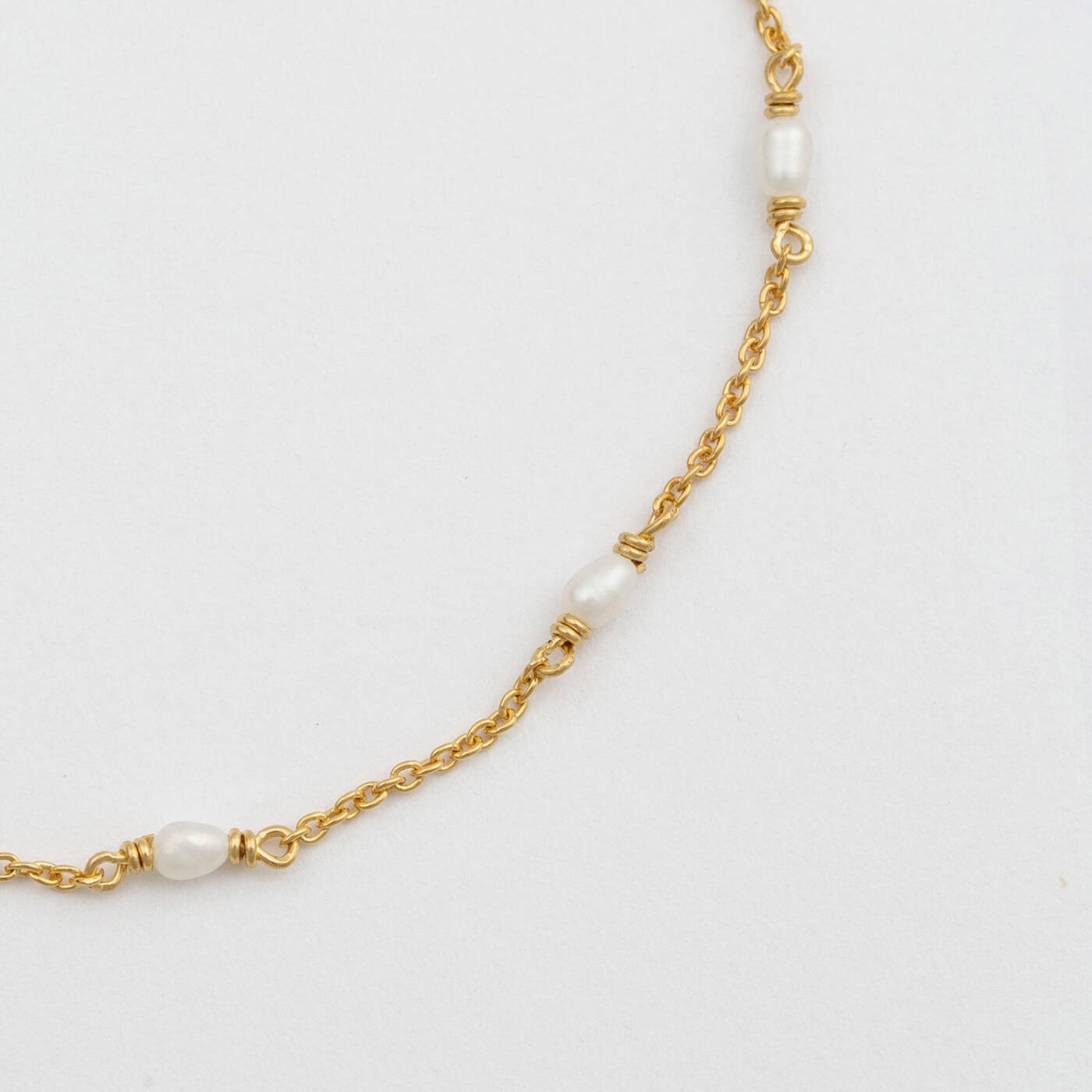 Treasure Multi Pearl Bracelet Gold