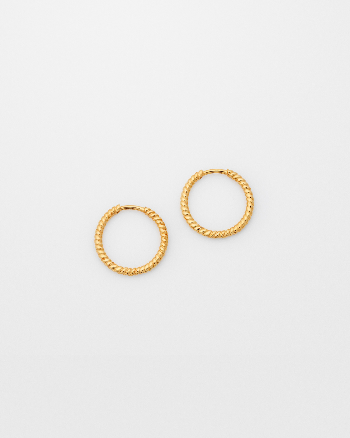 Beloved Twisted Medium Hoops Gold