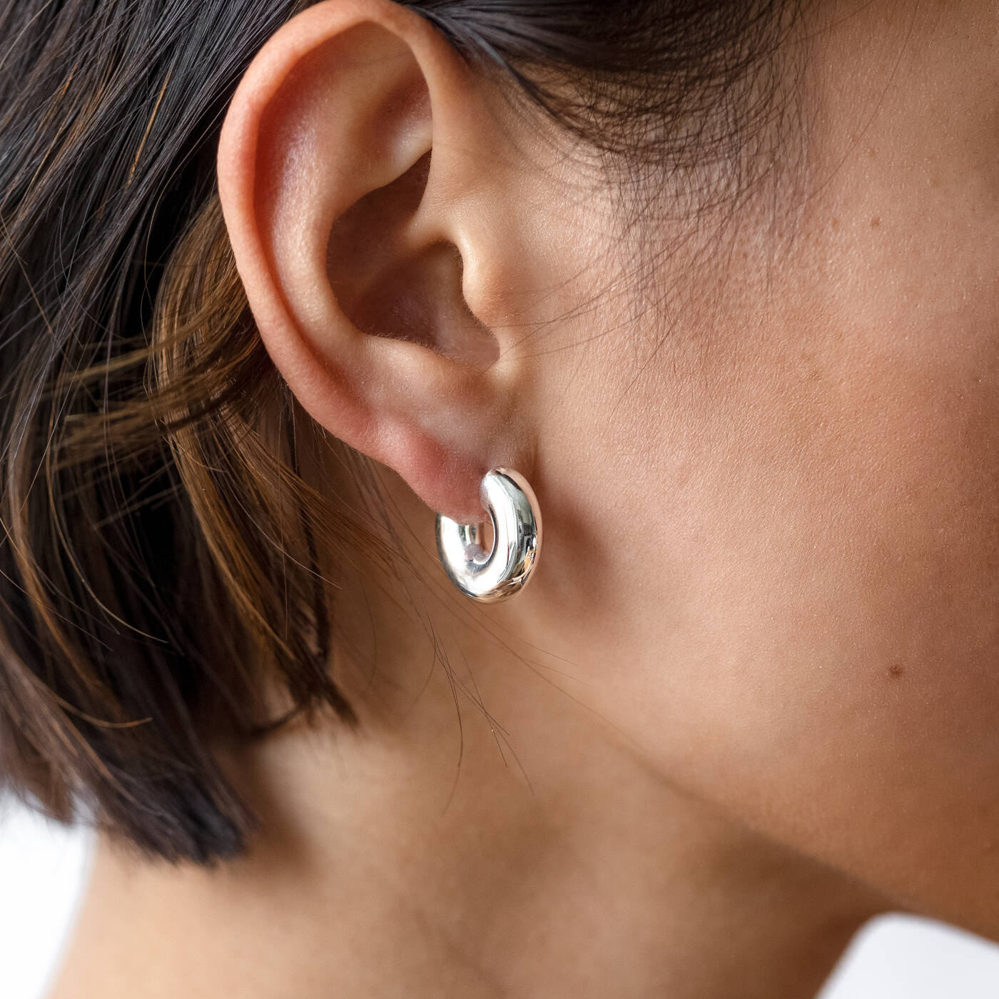 Bolded Little Sis Hoops Zilver